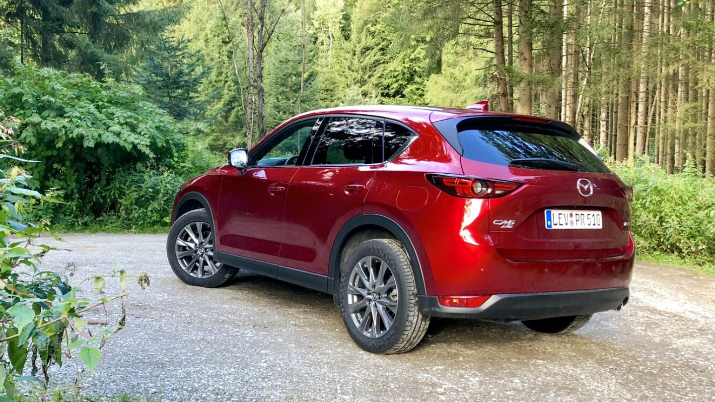 Der Nachfolger des aktuellen CX-5 wird mit Reihensechszylinder-Motor zu haben sein. Der Nachfolger des aktuellen CX-5 wird mit Reihensechszylinder-Motor zu haben sein.
