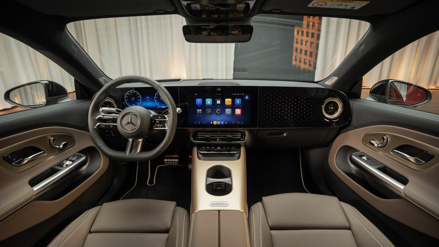 Die Software im Auto nutzt auch Lösungen von Google und Microsoft. Die Software im Auto nutzt auch Lösungen von Google und Microsoft.