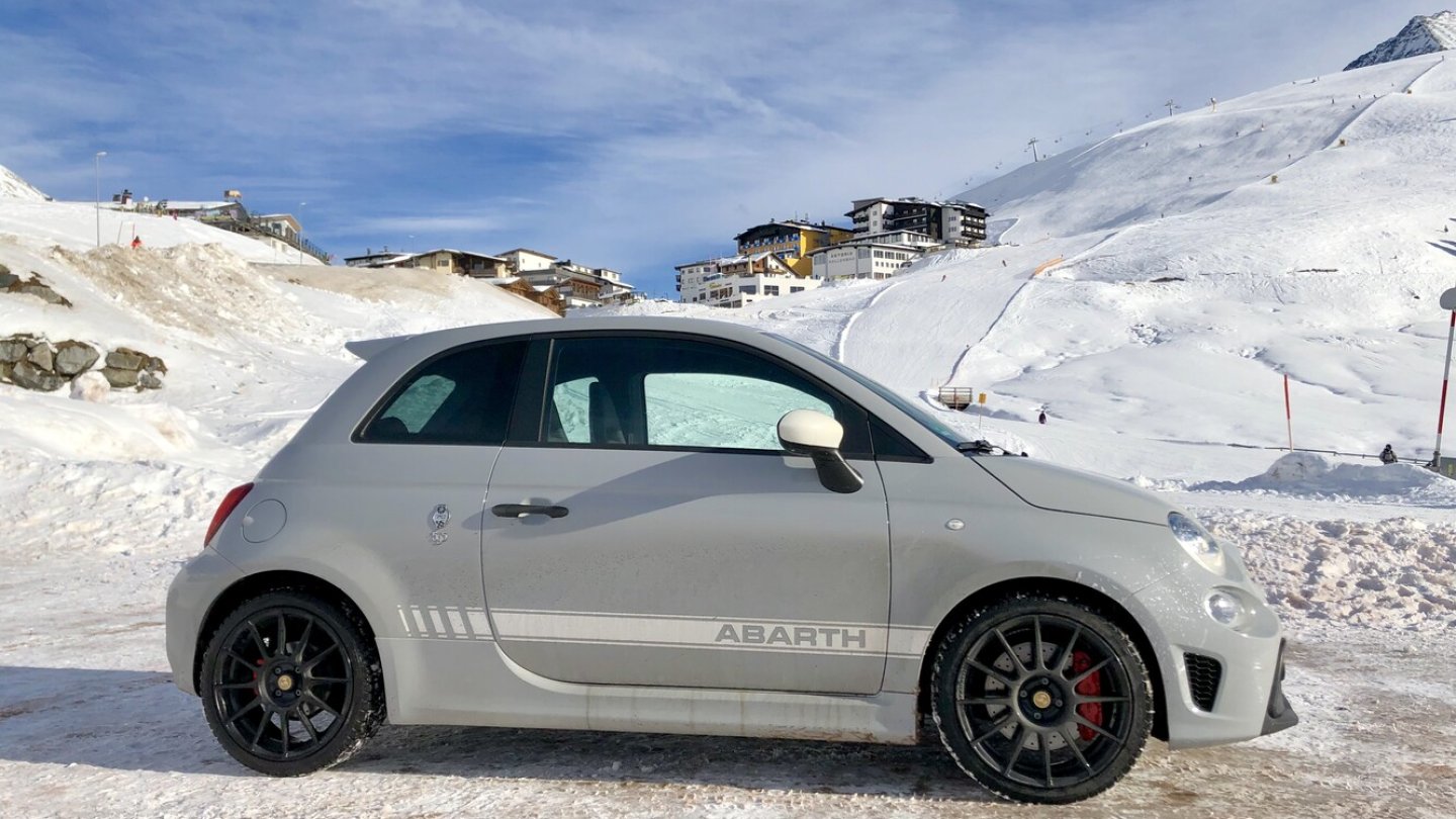 Spaß auch am Fuße der Piste. Spaß auch am Fuße der Piste.