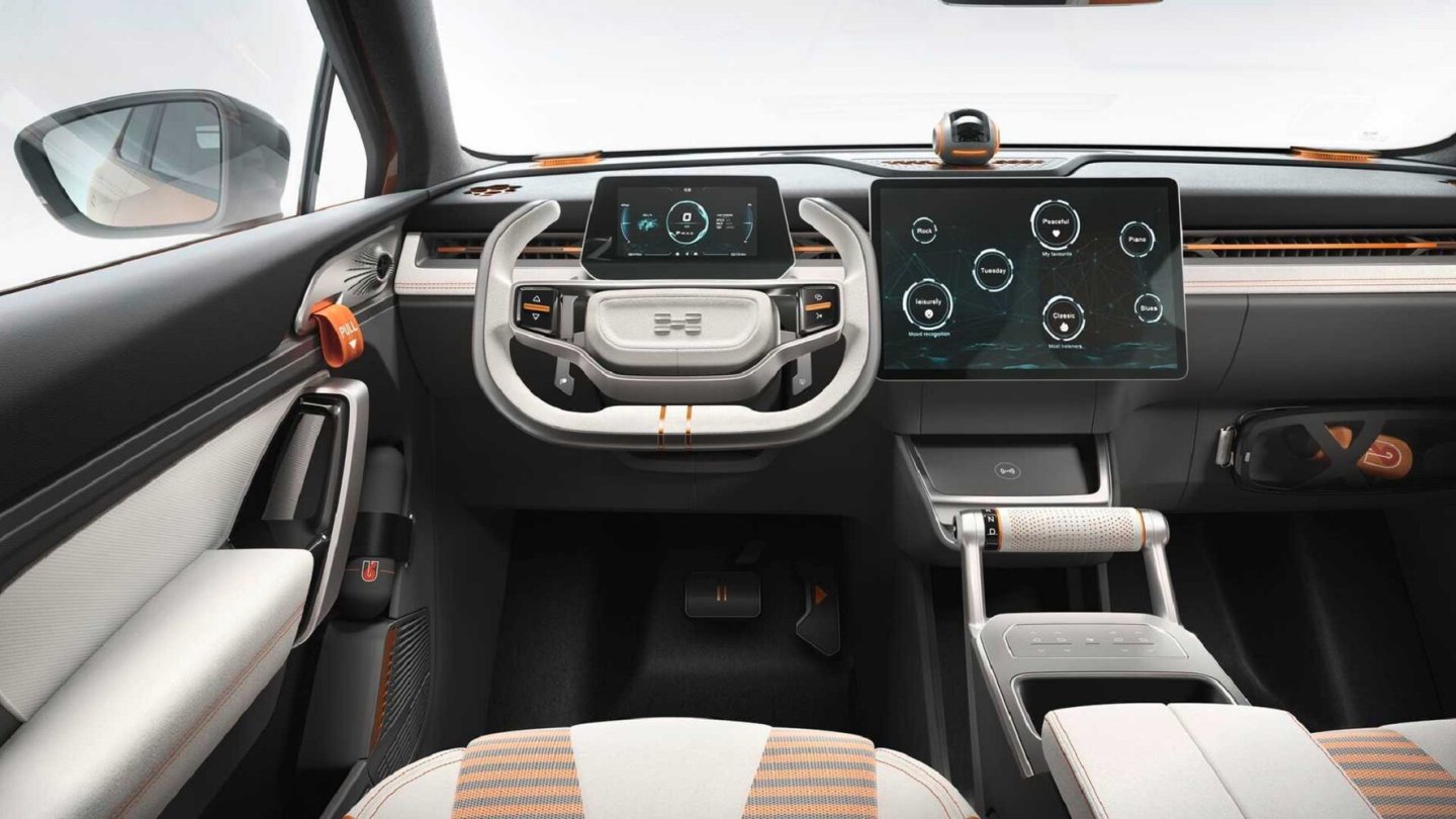 Das große Infotainment-Display wird in der Serienversion übernommen. Das große Infotainment-Display wird in der Serienversion übernommen.