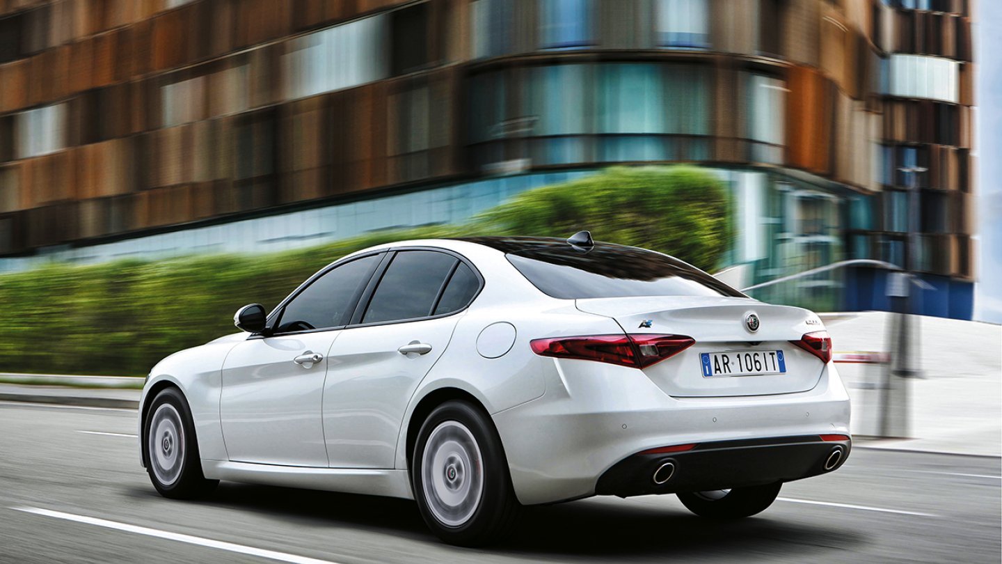 Alfa Romeo Giulia AE