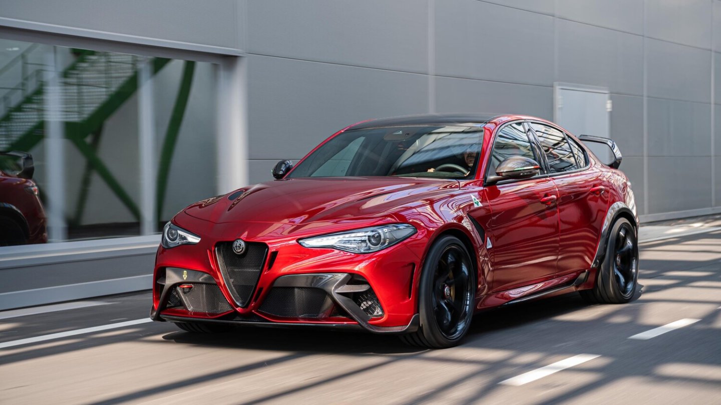 Alfa Romeo Giulia GTA, GTAm