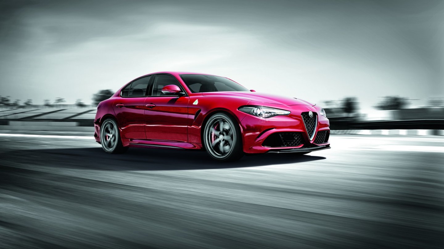 Da gehört die hin: Giulia QV fährt Gassi auf der Rennstrecke Da gehört die hin: Giulia QV fährt Gassi auf der Rennstrecke