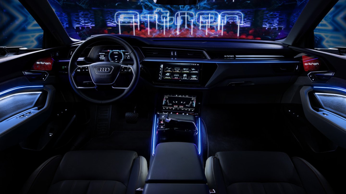 Audi e-tron Cockpit