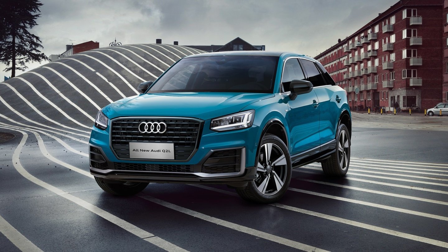 Audi Q2L e-tron 2019