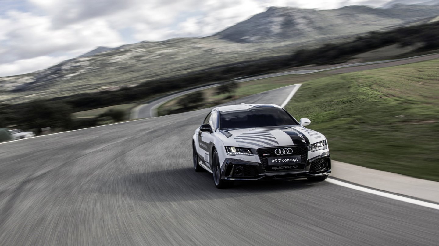 Ein Audi A7 hat sich bereits ohne Fahrer auf der Rennstrecke bewiesen. Ein Audi A7 hat sich bereits ohne Fahrer auf der Rennstrecke bewiesen.