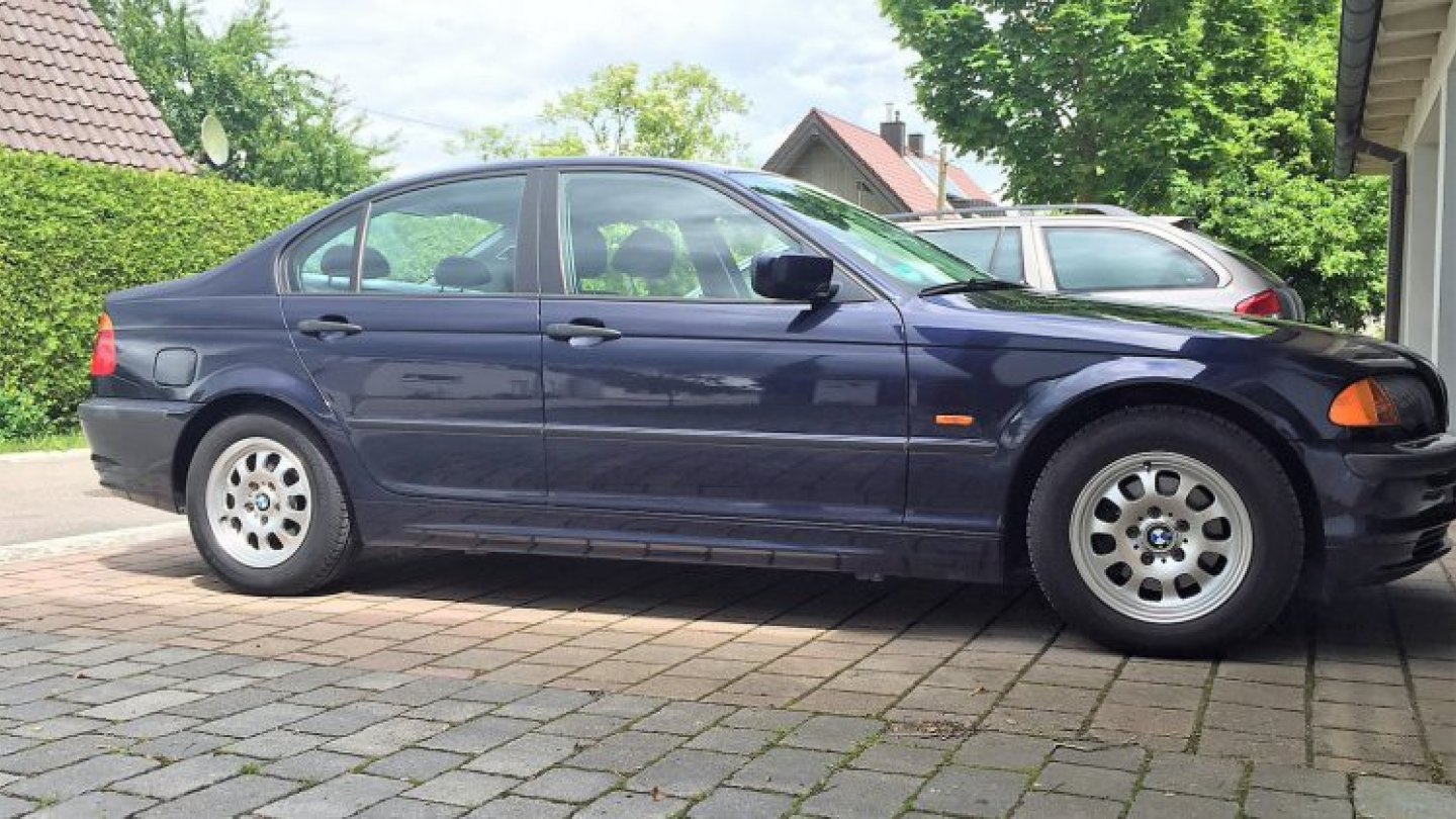Dieser Spießer-Youngtimer - ein BMW 318i aus dem Redaktionsfuhrpark - leidet unter einer hohen Typklasseneinstufung. Dieser Spießer-Youngtimer - ein BMW 318i aus dem Redaktionsfuhrpark - leidet unter einer hohen Typklasseneinstufung.