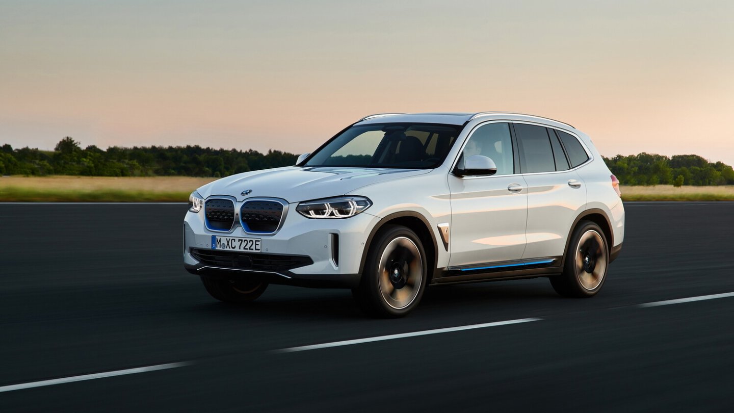 BMW iX3 2021