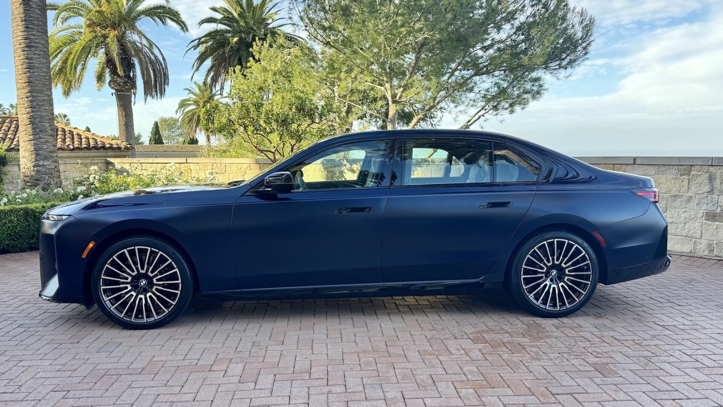 Zuerst USA und Kanada, dann Europa: 2027 kommt der BMW M760 xDrive mit 571 PS.