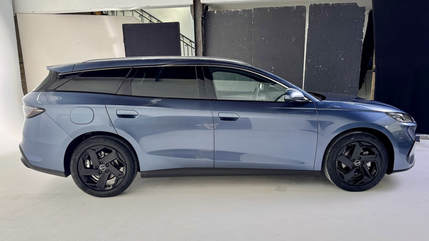 Die Preise des BYD Seal 6 DM-I Touring könnten leicht unter denen des SUV-Bruder Seal U liegen. Die Preise des BYD Seal 6 DM-I Touring könnten leicht unter denen des SUV-Bruder Seal U liegen.
