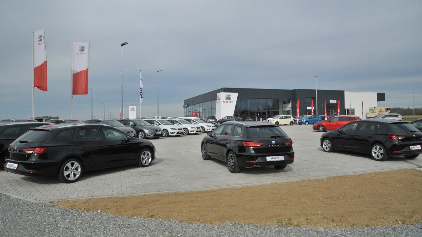 Seat unterstützt seine Händler beim für Kunden kostenlosen Hol- und Bringdienst. Seat unterstützt seine Händler beim für Kunden kostenlosen Hol- und Bringdienst.