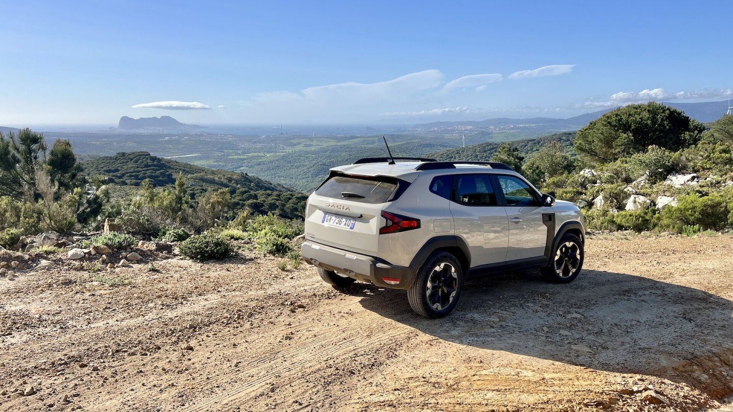 Offroad mit dem Dacia Duster Extreme - bald geht das mit einem Allrad-Hybrid. Offroad mit dem Dacia Duster Extreme - bald geht das mit einem Allrad-Hybrid.