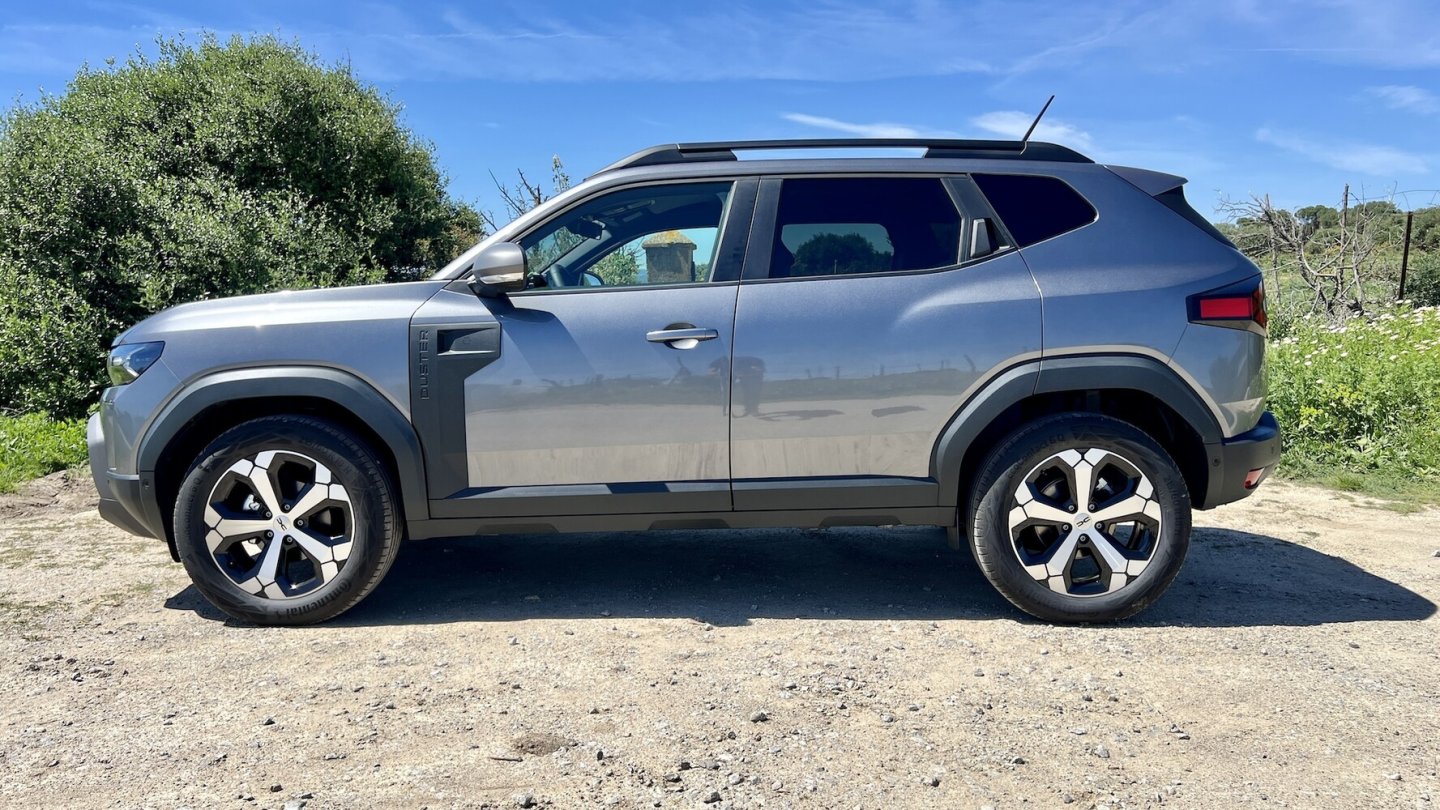 Im Format bleibt sich der Dacia Duster mit einer Länge von 4,34 Metern treu. Im Format bleibt sich der Dacia Duster mit einer Länge von 4,34 Metern treu.