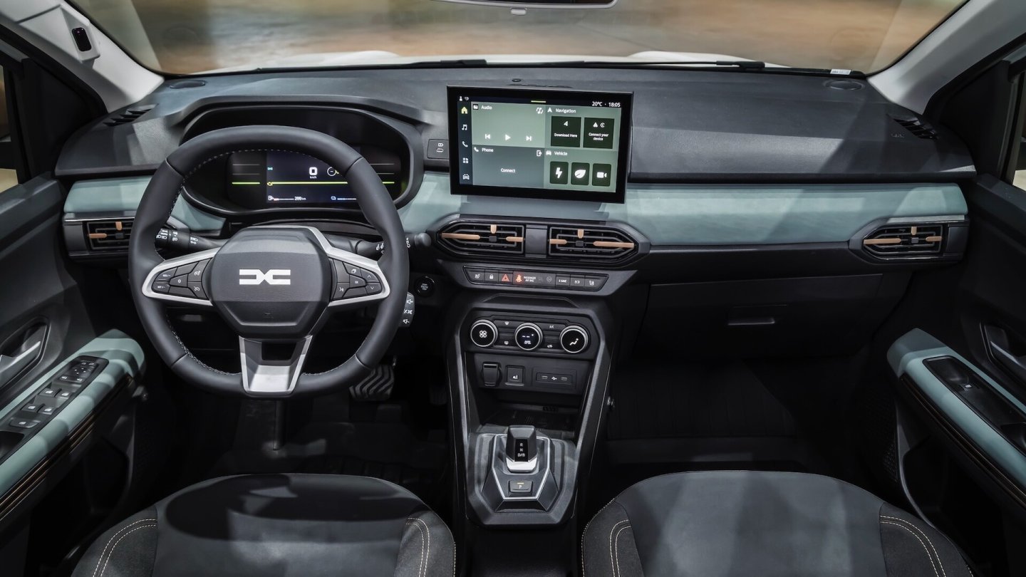 Das Jogger-Cockpit mit neuem Lenkrad und größerem Infotainment-Display.