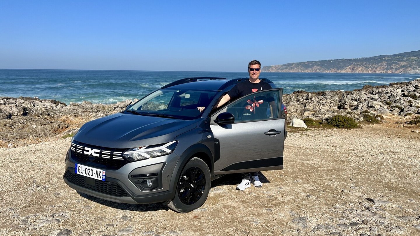 Dacia Jogger Hybrid 140 (2023)