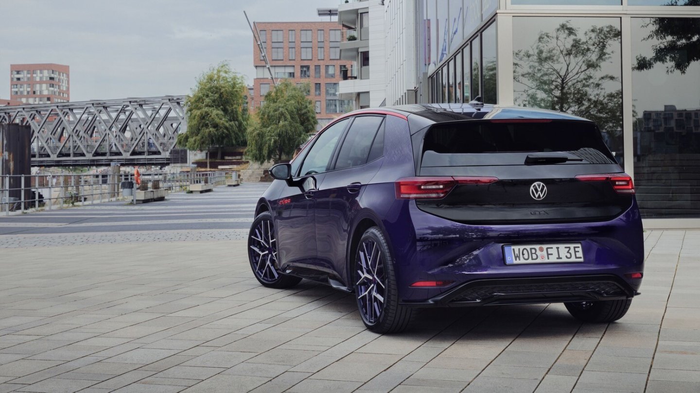 Den VW ID.3 Fire + Ice gibt es nur als starkes GTX-Modell. Den VW ID.3 Fire + Ice gibt es nur als starkes GTX-Modell.