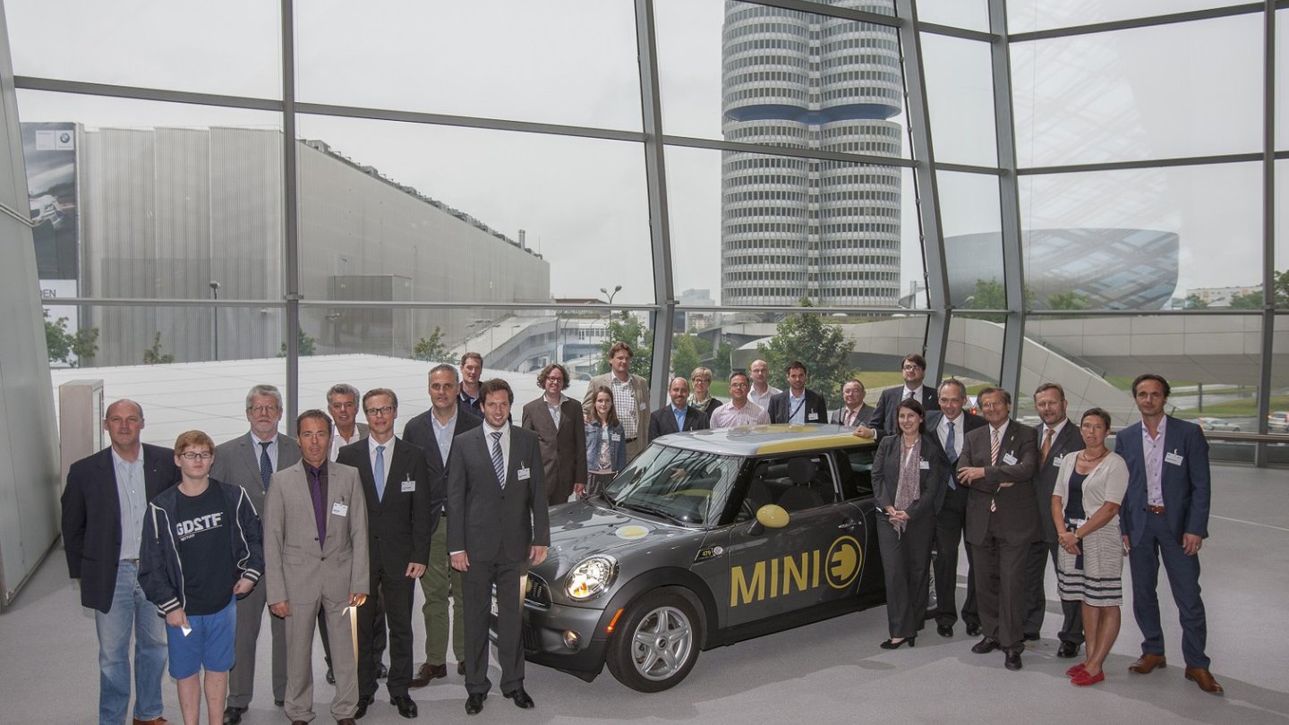 2012 wurde der elektrische Mini auch in München von Privatkunden getestet. 2012 wurde der elektrische Mini auch in München von Privatkunden getestet.