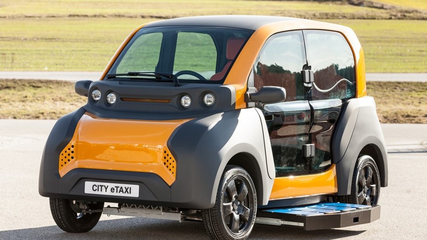 Das Chassis des CITY eTaxi beherrbergt Batteriepakete zum Auswechseln. Bildquelle: Roding Automobile. Das Chassis des CITY eTaxi beherrbergt Batteriepakete zum Auswechseln. Bildquelle: Roding Automobile.