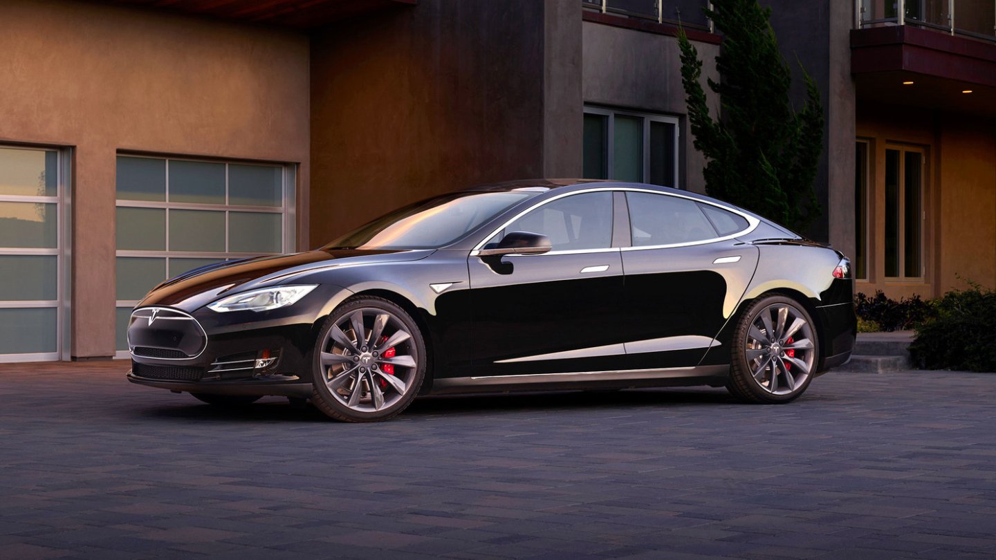 Erst belächelt, jetzt noch immer konkurrenzlos: Tesla Model S Erst belächelt, jetzt noch immer konkurrenzlos: Tesla Model S