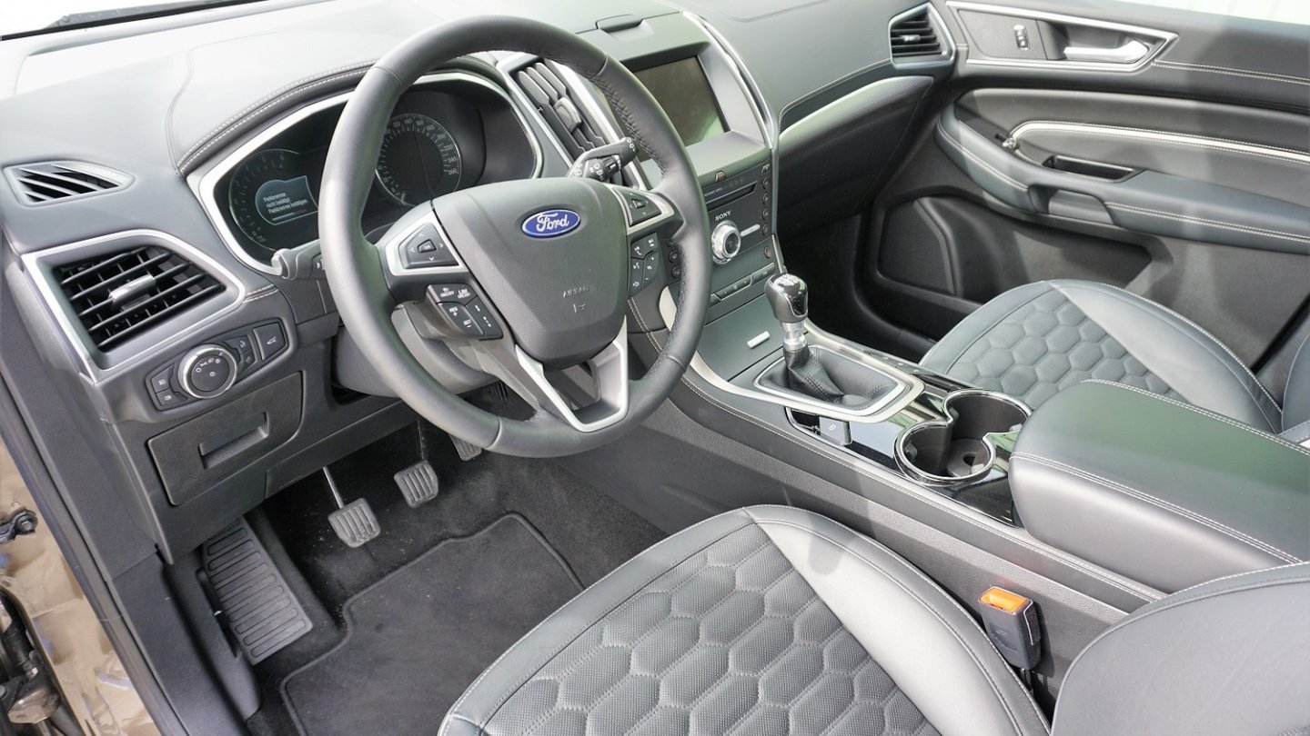 Die edle Lederausstattung wertet den Ford S-Max Vignale spürbar auf. Die edle Lederausstattung wertet den Ford S-Max Vignale spürbar auf.