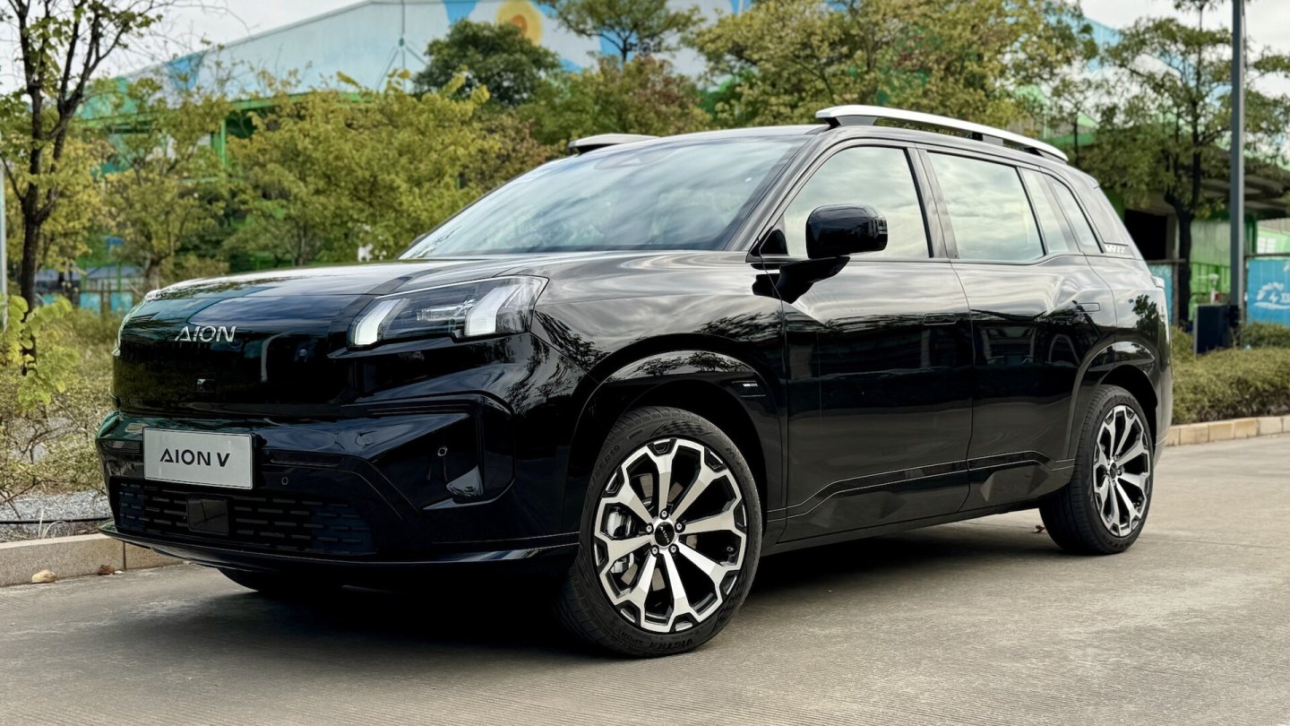 Der Aion V ist ein SUV im Format von VW ID.4 und Skoda Enyaq. Der Aion V ist ein SUV im Format von VW ID.4 und Skoda Enyaq.