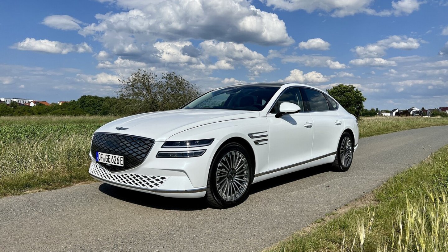 Genesis Electrified G80 2022