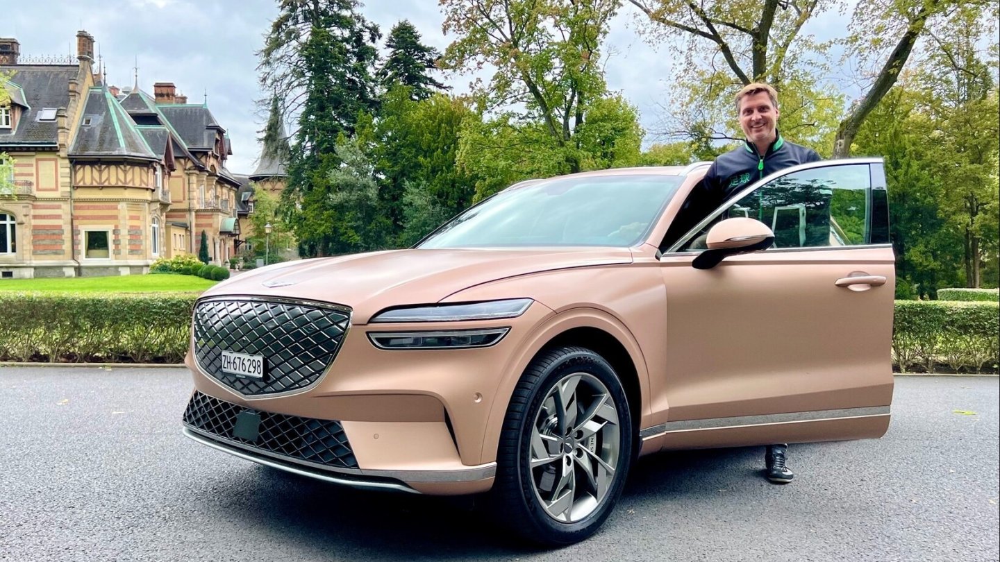 Genesis Electrified GV70