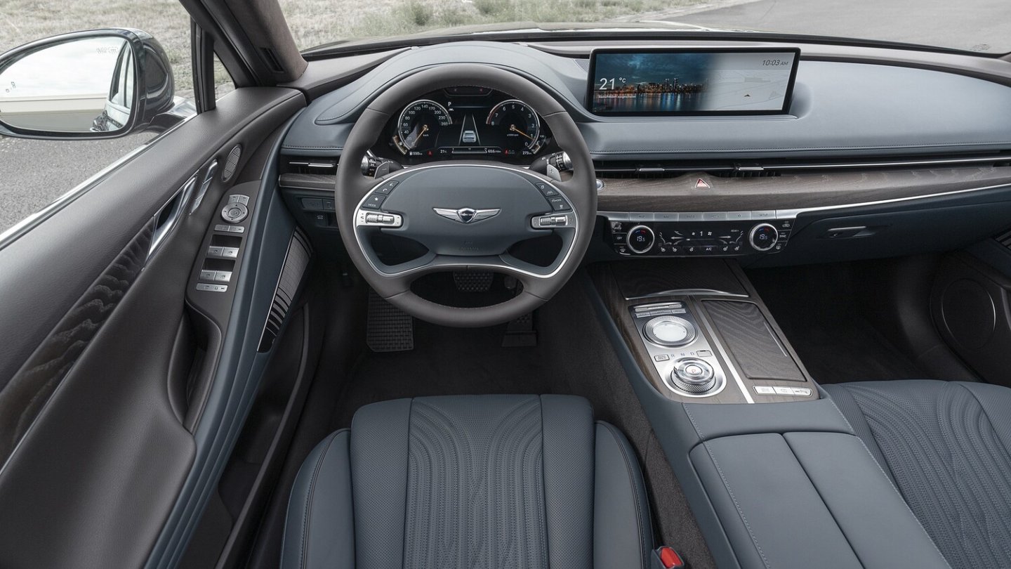 Das Cockpit der Limousine Genesis G80. Das Cockpit der Limousine Genesis G80.