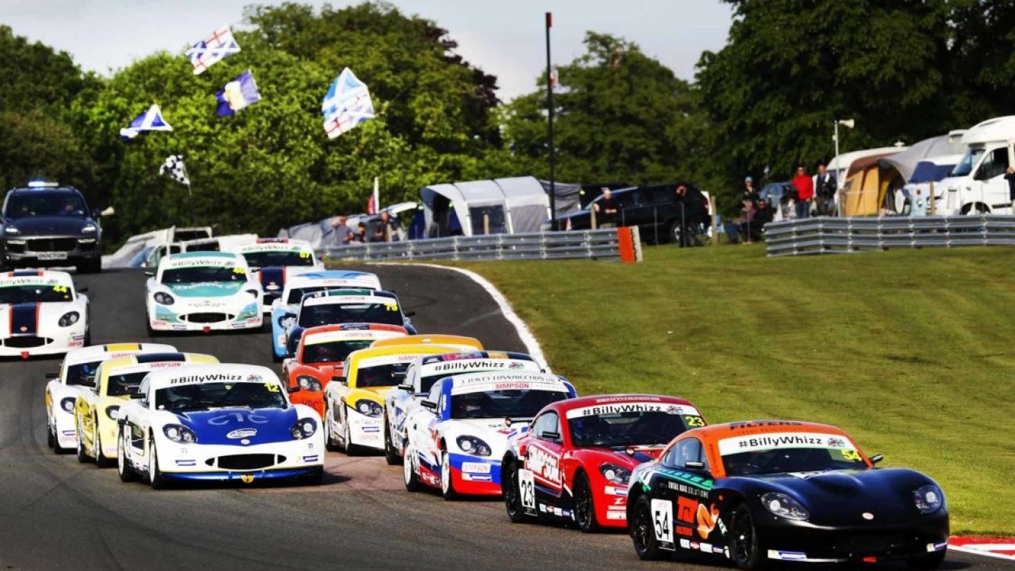 Ginetta G40 Junior in einer britischen Rennserie. Ginetta G40 Junior in einer britischen Rennserie.