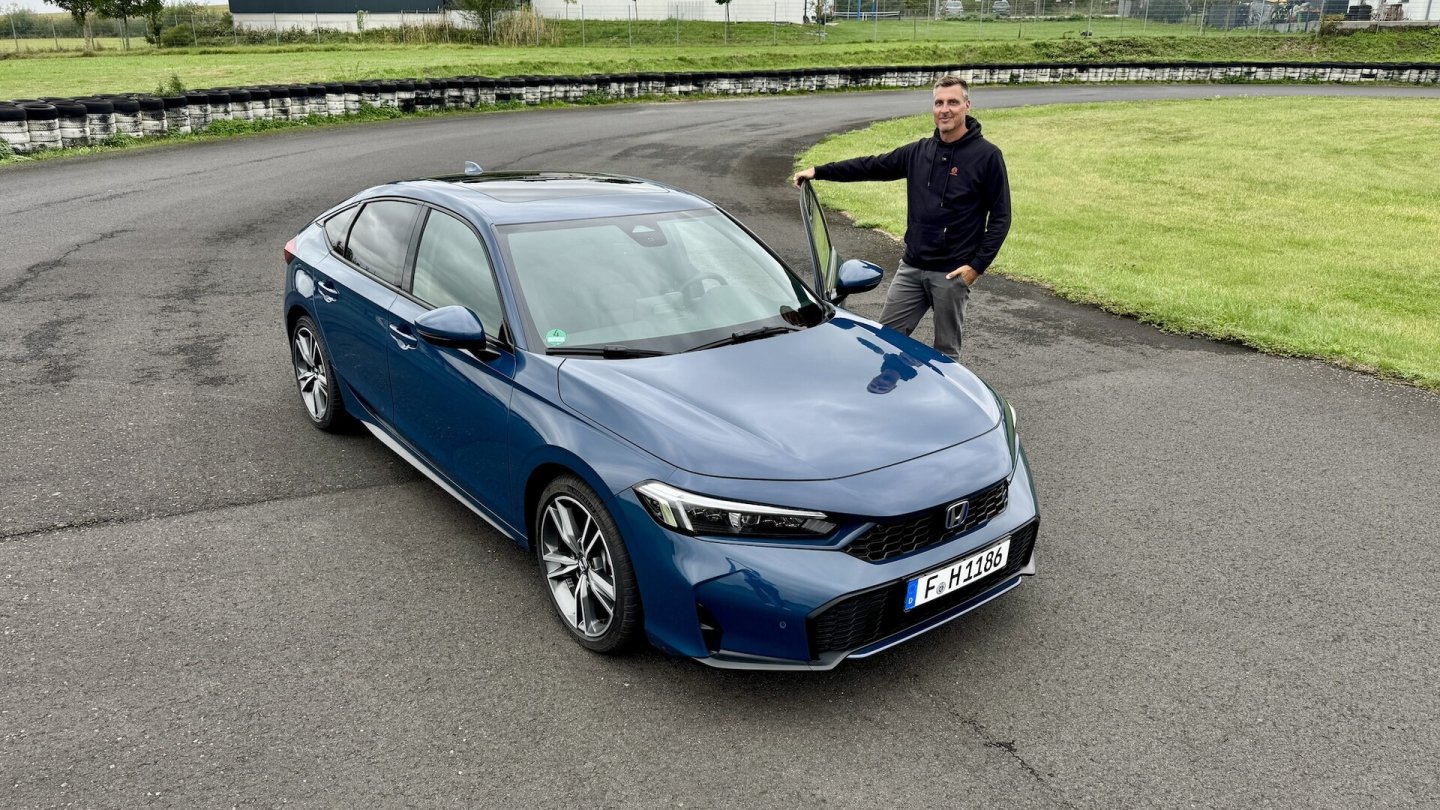 Der Honda Civic behält, auch nach dem dezenten Facelift, seine Qualitäten. Der Honda Civic behält, auch nach dem dezenten Facelift, seine Qualitäten.