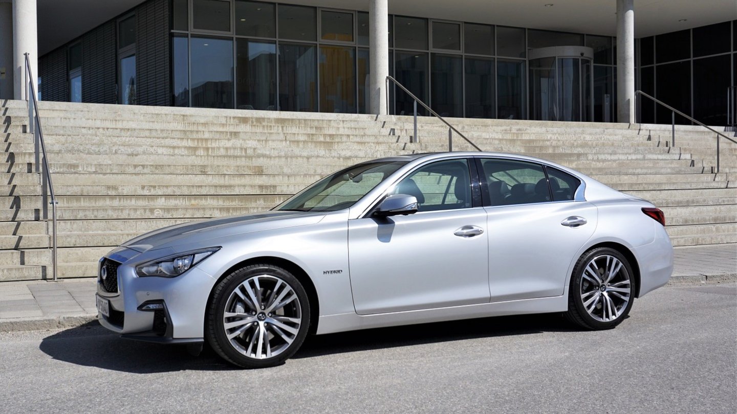Infiniti Q50S Hybrid Alltagstest