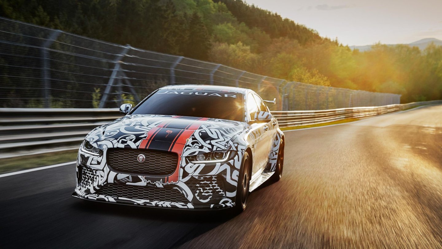 Jaguar XE SV PROJECT 8 Prototyp