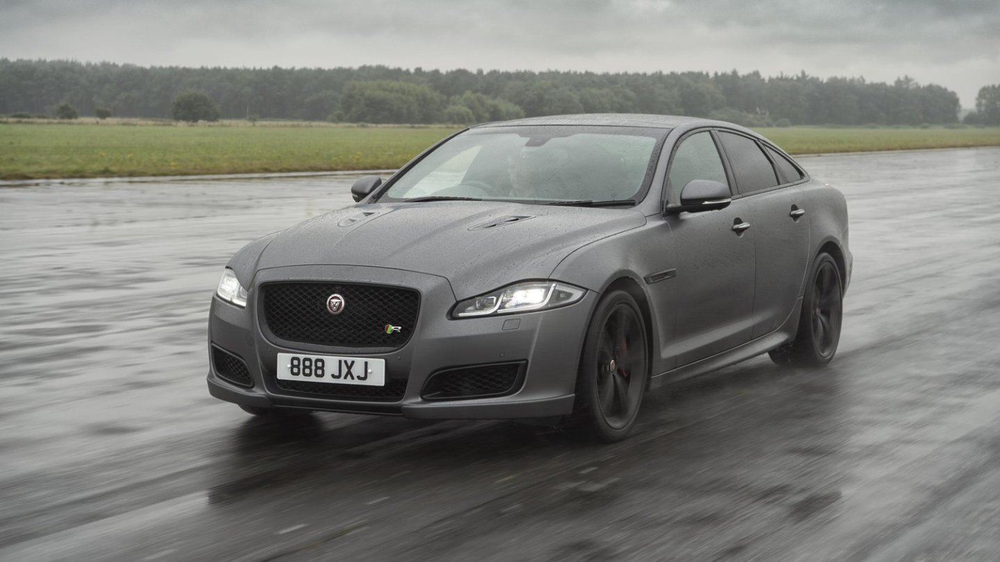 Jaguar XJR575 und Modelljahr 2018