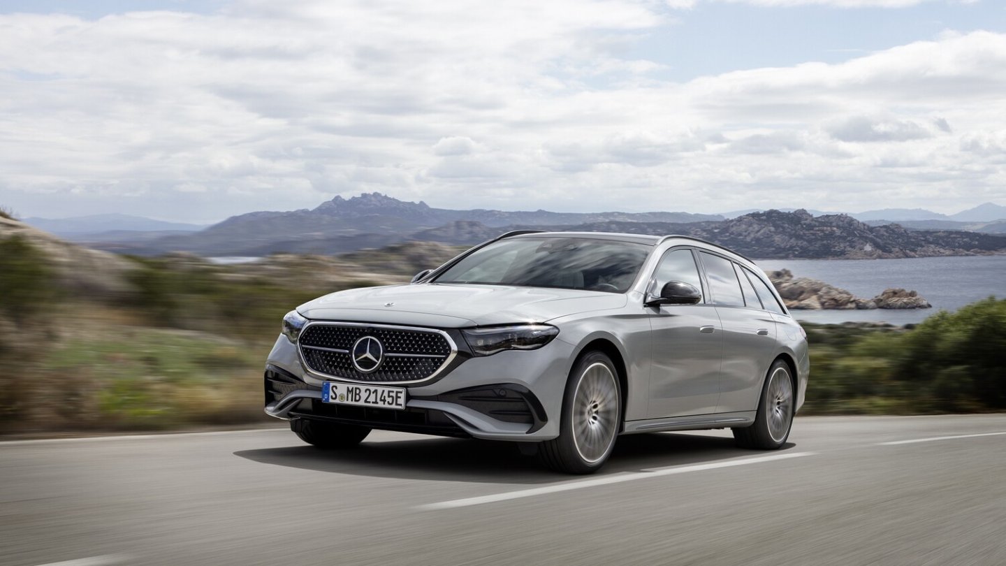 Nichts komplett neues bei Mercedes-Benz, immerhin ist die Marke vor Ort. Nichts komplett neues bei Mercedes-Benz, immerhin ist die Marke vor Ort.