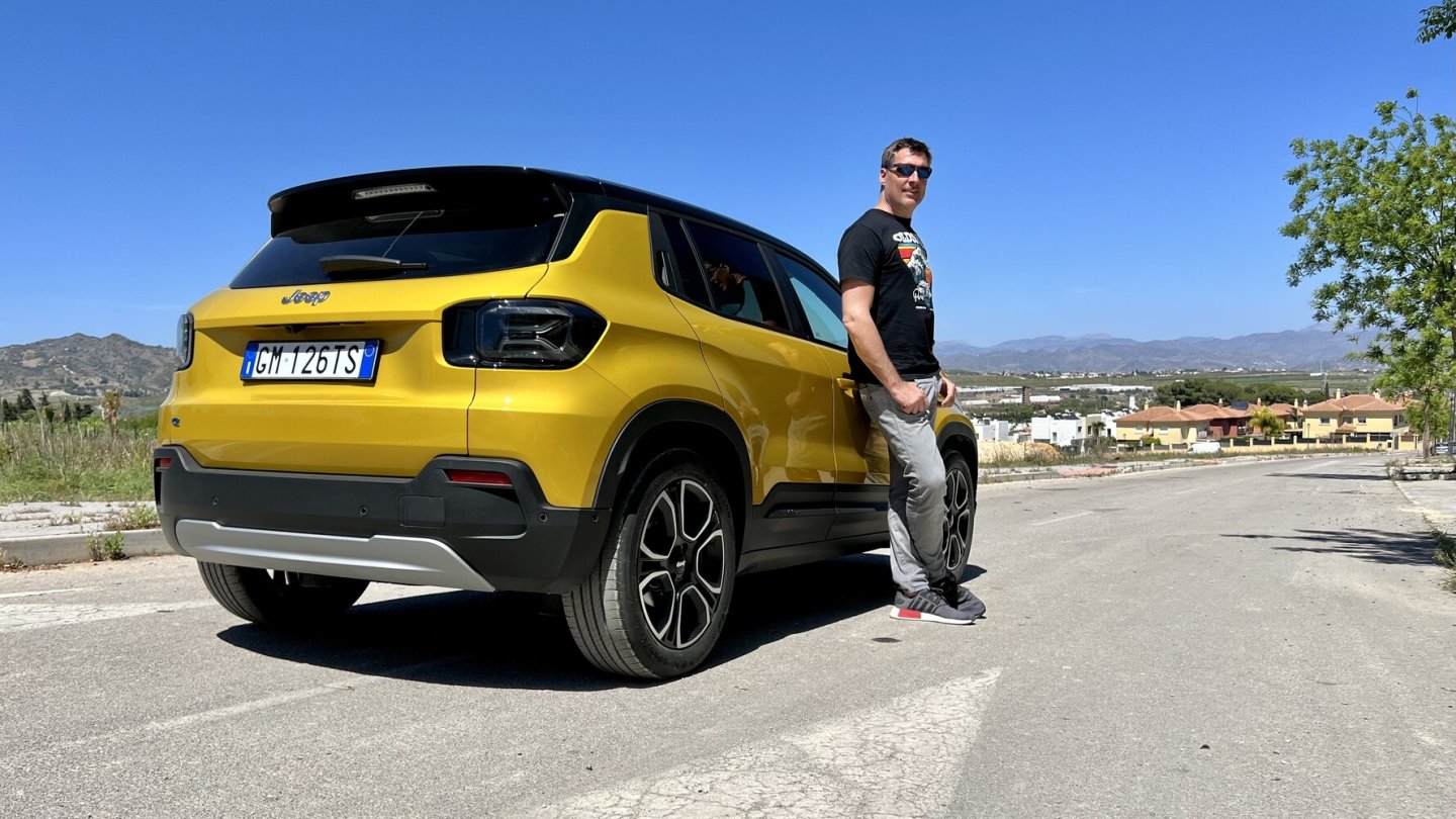 Der Jeep Avenger hinterlässt insgesamt einen guten ersten Eindruck. Der Jeep Avenger hinterlässt insgesamt einen guten ersten Eindruck.