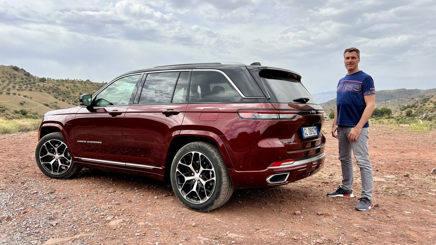 Gemischt Gefühle nach dem Test-Tag mit dem neuen Oberklasse-SUV. Gemischt Gefühle nach dem Test-Tag mit dem neuen Oberklasse-SUV.