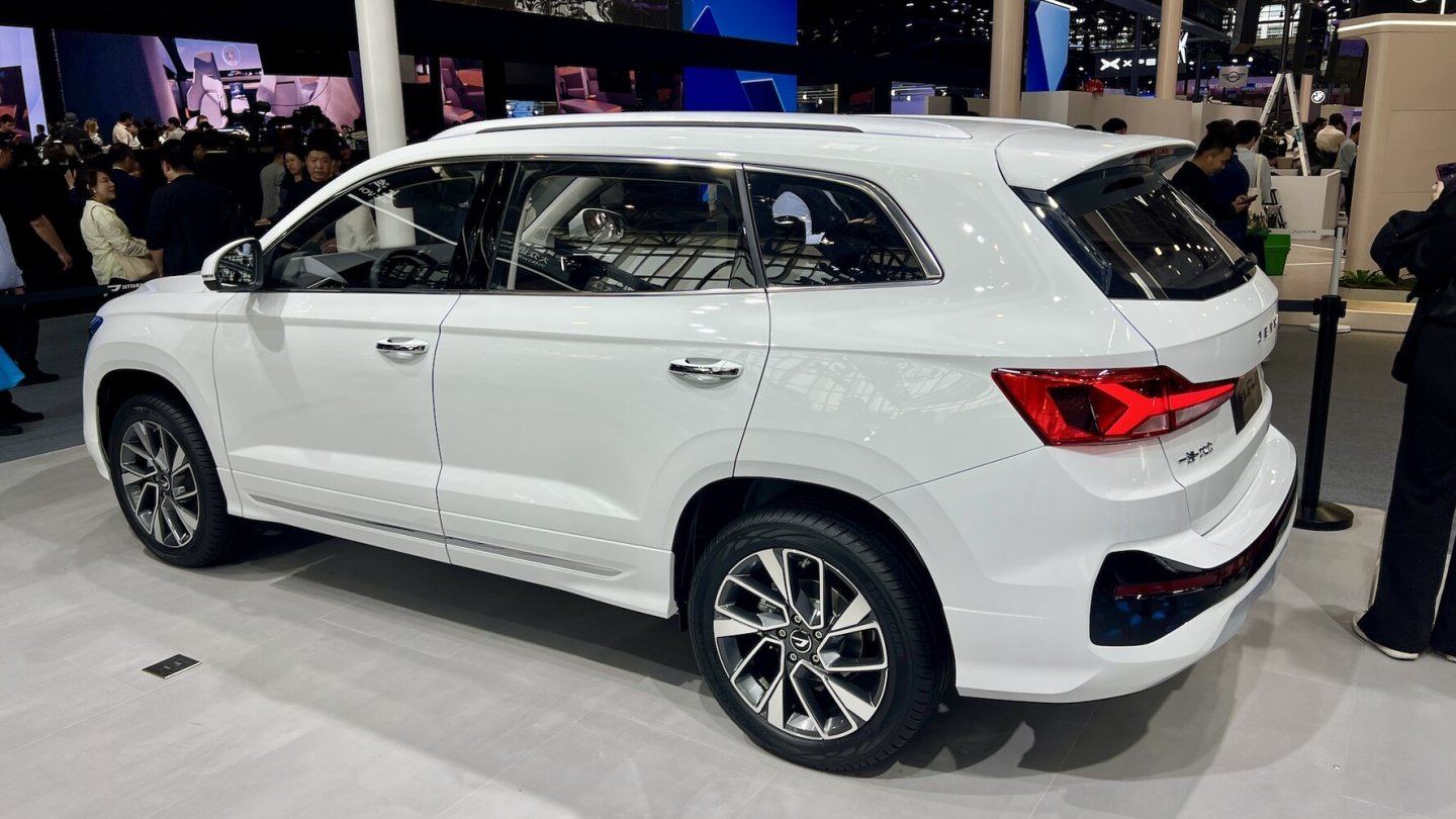 Der Jetta VS7 ist ein VS5 mit längerem Radstand. Der Jetta VS7 ist ein VS5 mit längerem Radstand.