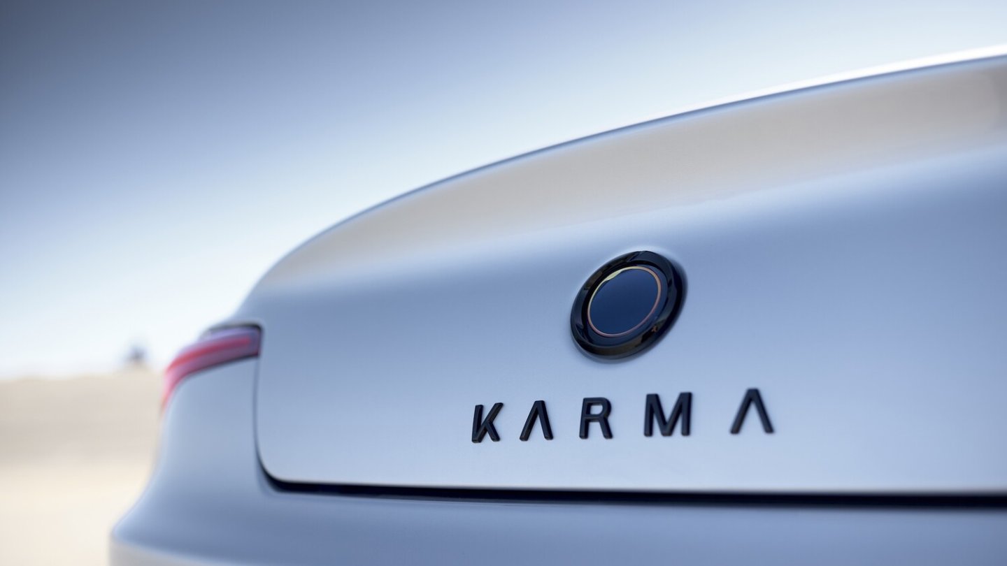 Auf ein Markenlogo verzichtet Karma Automotive. Auf ein Markenlogo verzichtet Karma Automotive.