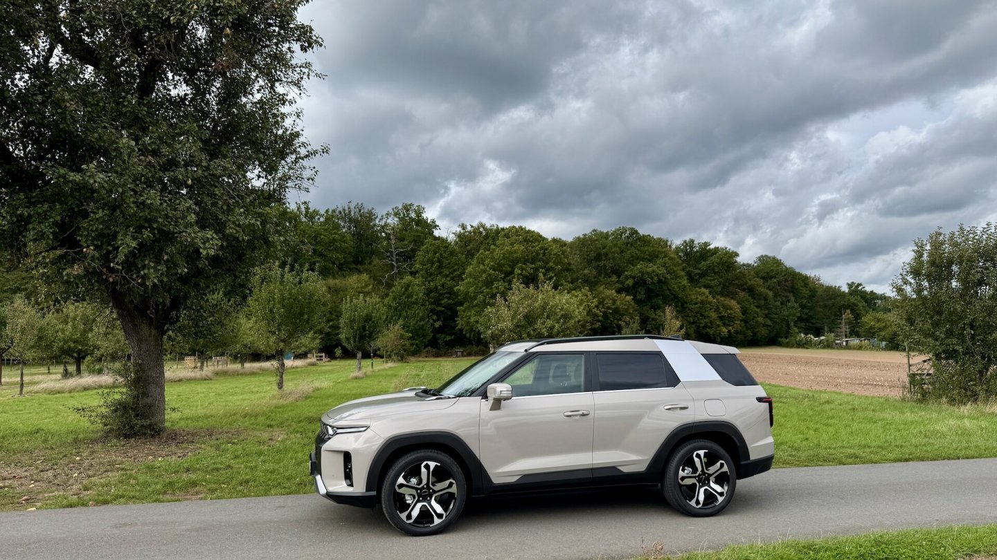 Wir kamen bei den ersten Testfahrten auf einen Verbrauch von 6,6 l/100 km. Damit liegt der Torres auf dem Niveau von Honda CR-V, Hyundai Tucson und Co. Wir kamen bei den ersten Testfahrten auf einen Verbrauch von 6,6 l/100 km. Damit liegt der Torres auf dem Niveau von Honda CR-V, Hyundai Tucson und Co.