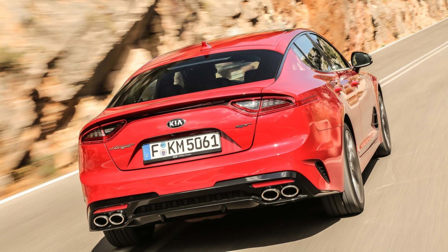 Kia Stinger mit Klappen-Auspuff