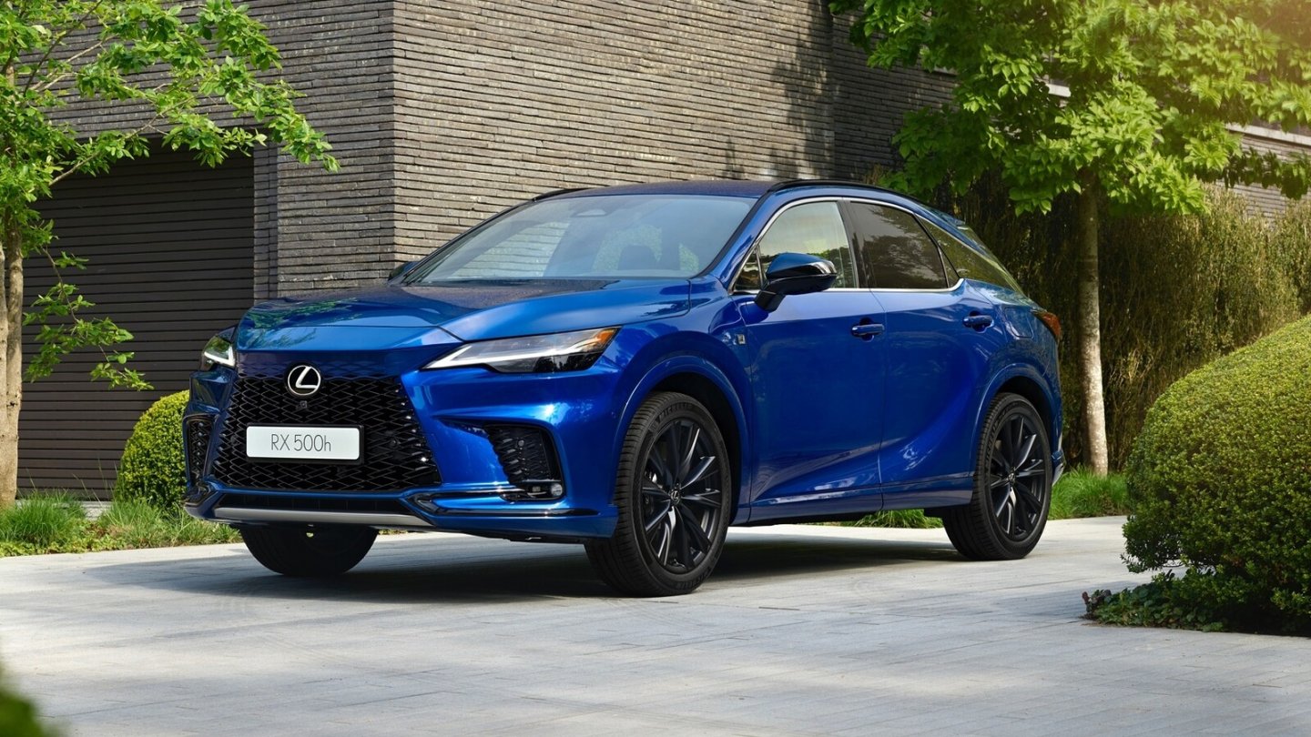 Lexus RX (2022)