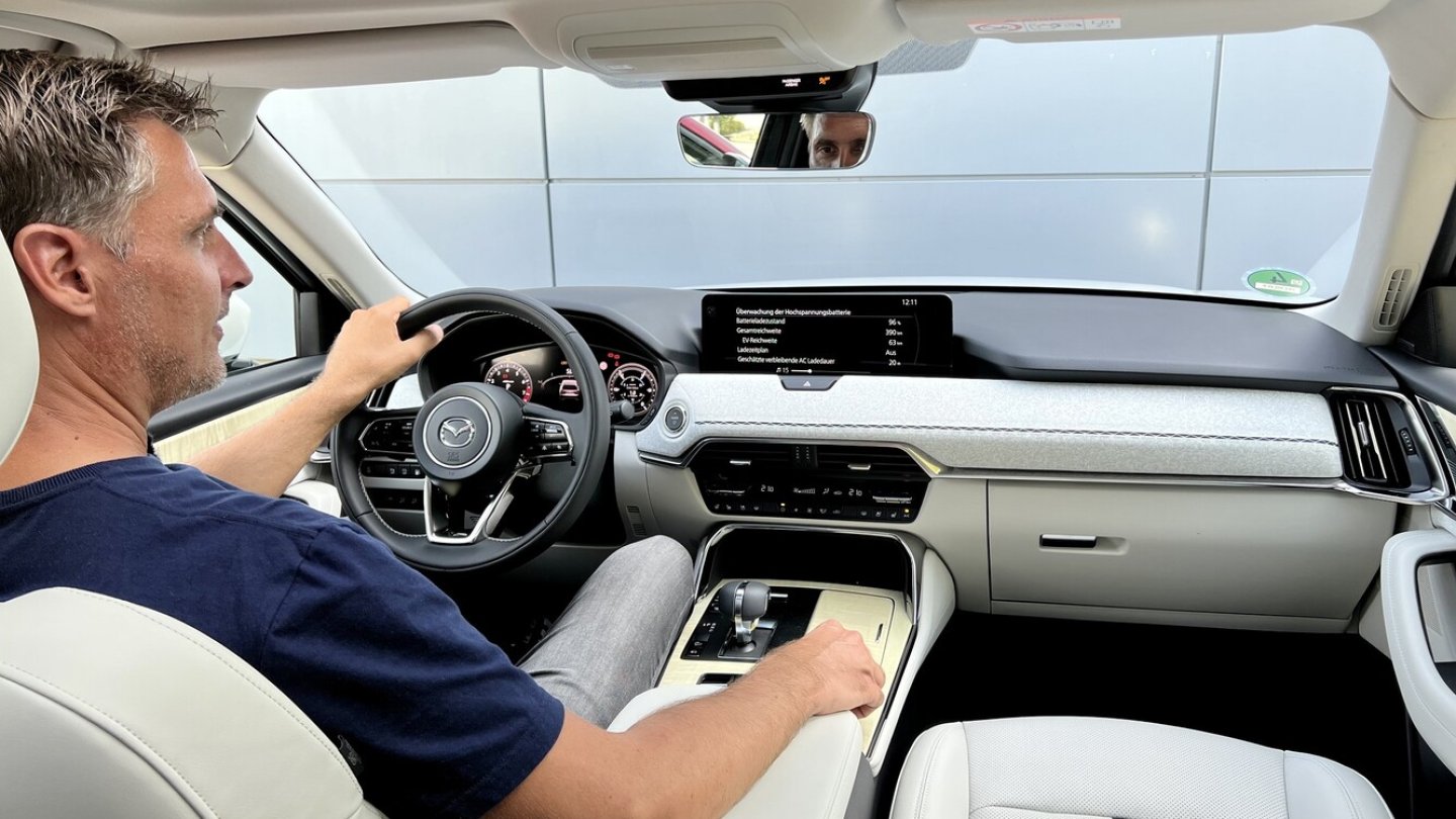 Nur im Mazda CX-60 gibt es Sitzbventilation für Fahrer und Beifahrer. Nur im Mazda CX-60 gibt es Sitzbventilation für Fahrer und Beifahrer.