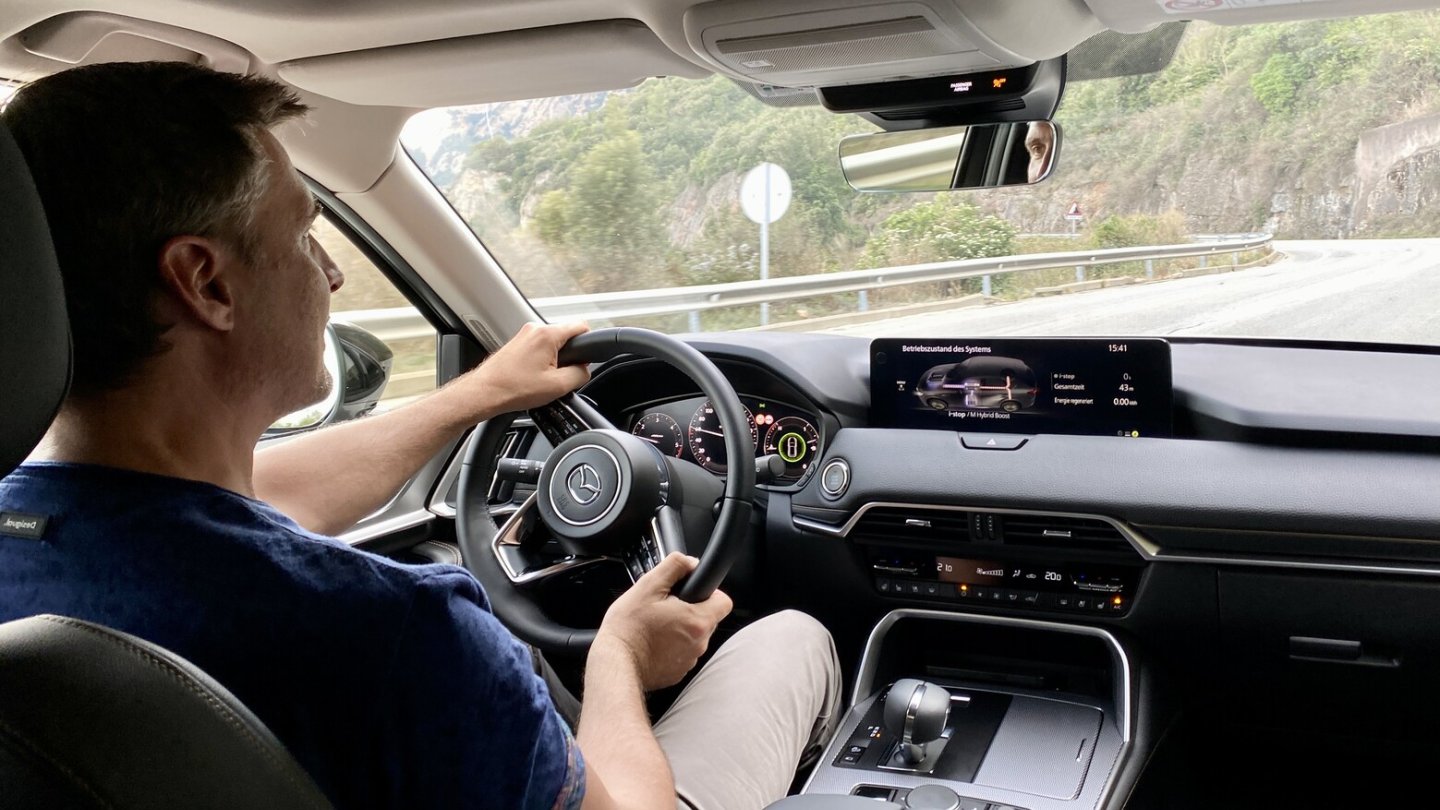 Der stärkere Diesel verbraucht kaum mehr als das Basismodell mit 200 PS. Der stärkere Diesel verbraucht kaum mehr als das Basismodell mit 200 PS.