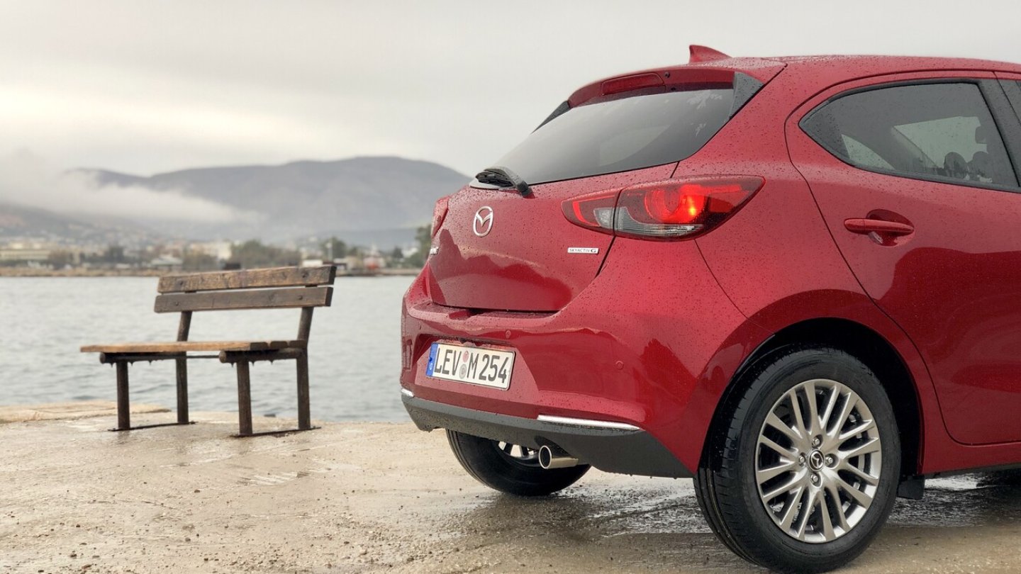Das Facelift des Mazda2 steht bereits beim Händler. Das Facelift des Mazda2 steht bereits beim Händler.