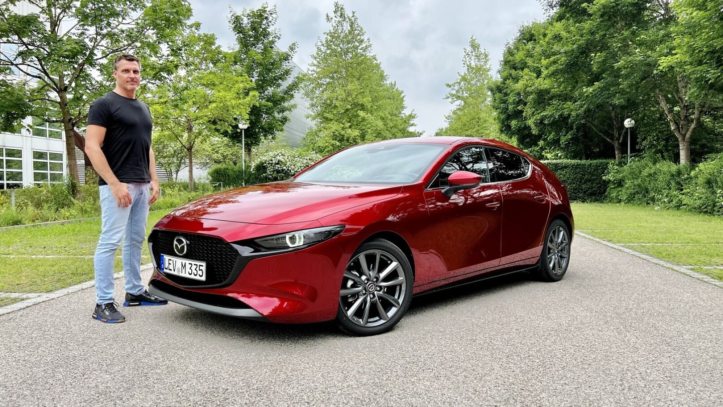 Der Mazda legt mehr Mehr auf Design als auf perfekte Raumausnutzung. Der Mazda legt mehr Mehr auf Design als auf perfekte Raumausnutzung.