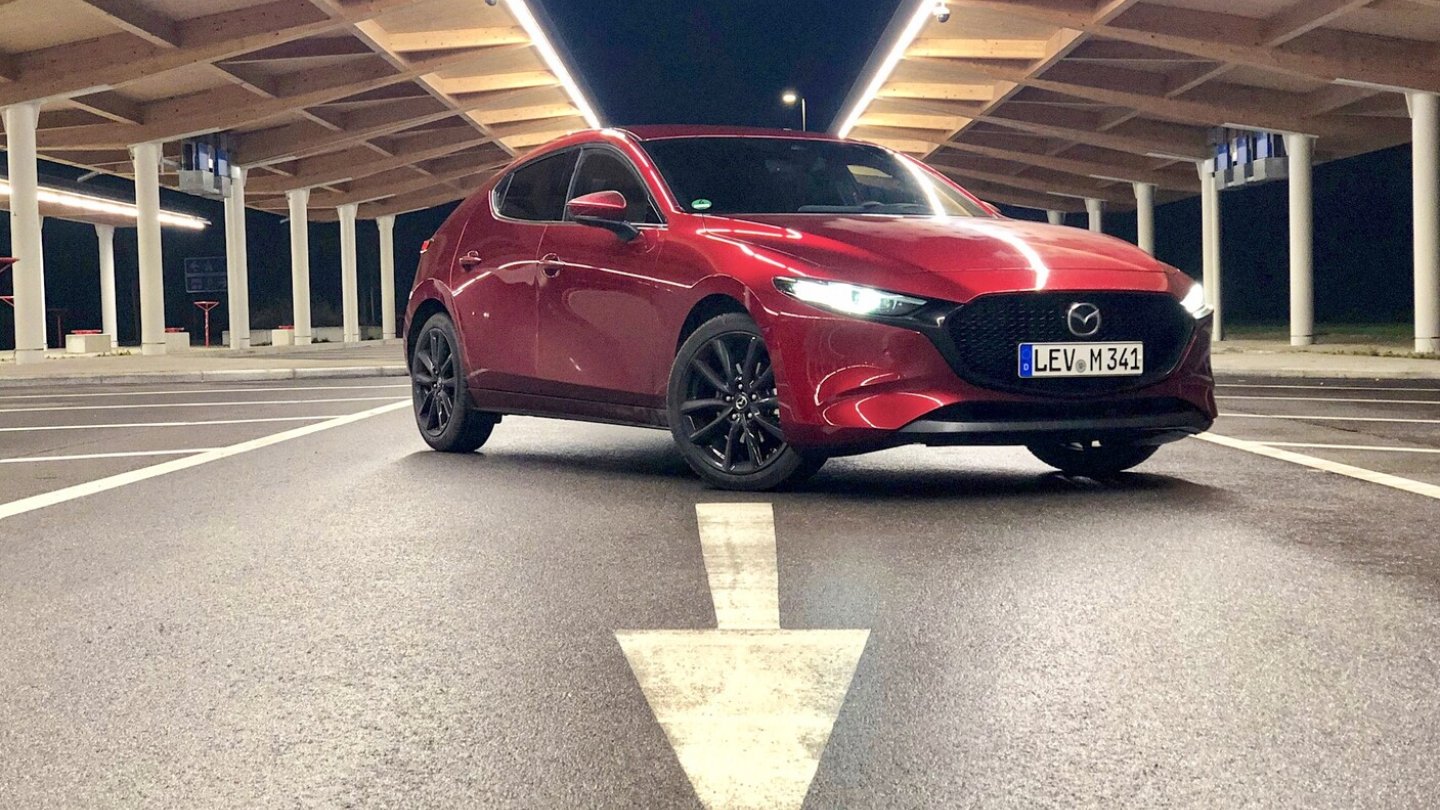 Mazda3 Skyactiv-X Mazda3 Skyactiv-X