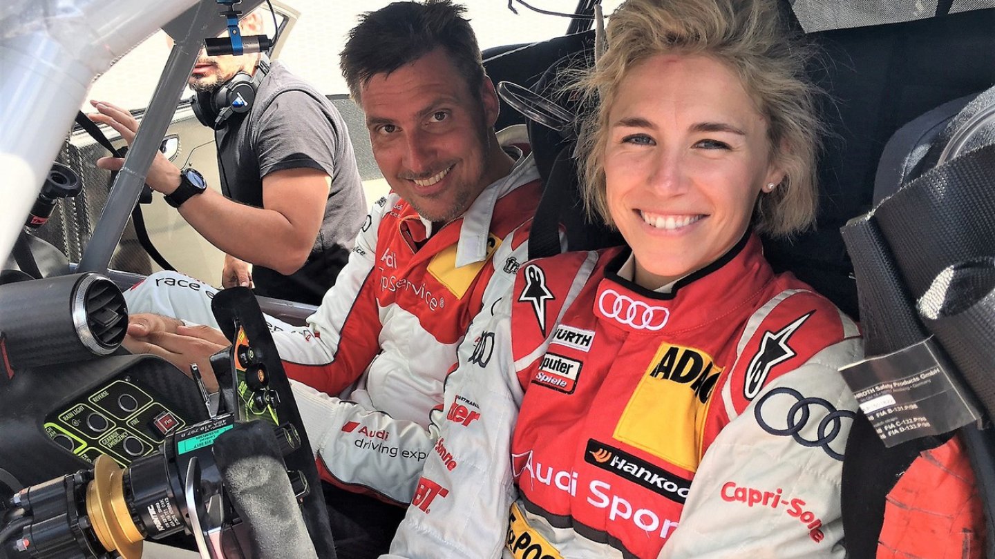Nicht der, sondern ein Höhepunkt: die Taxifahrt mit Rahel Frey im R8 LMS Rennwagen. Nicht der, sondern ein Höhepunkt: die Taxifahrt mit Rahel Frey im R8 LMS Rennwagen.