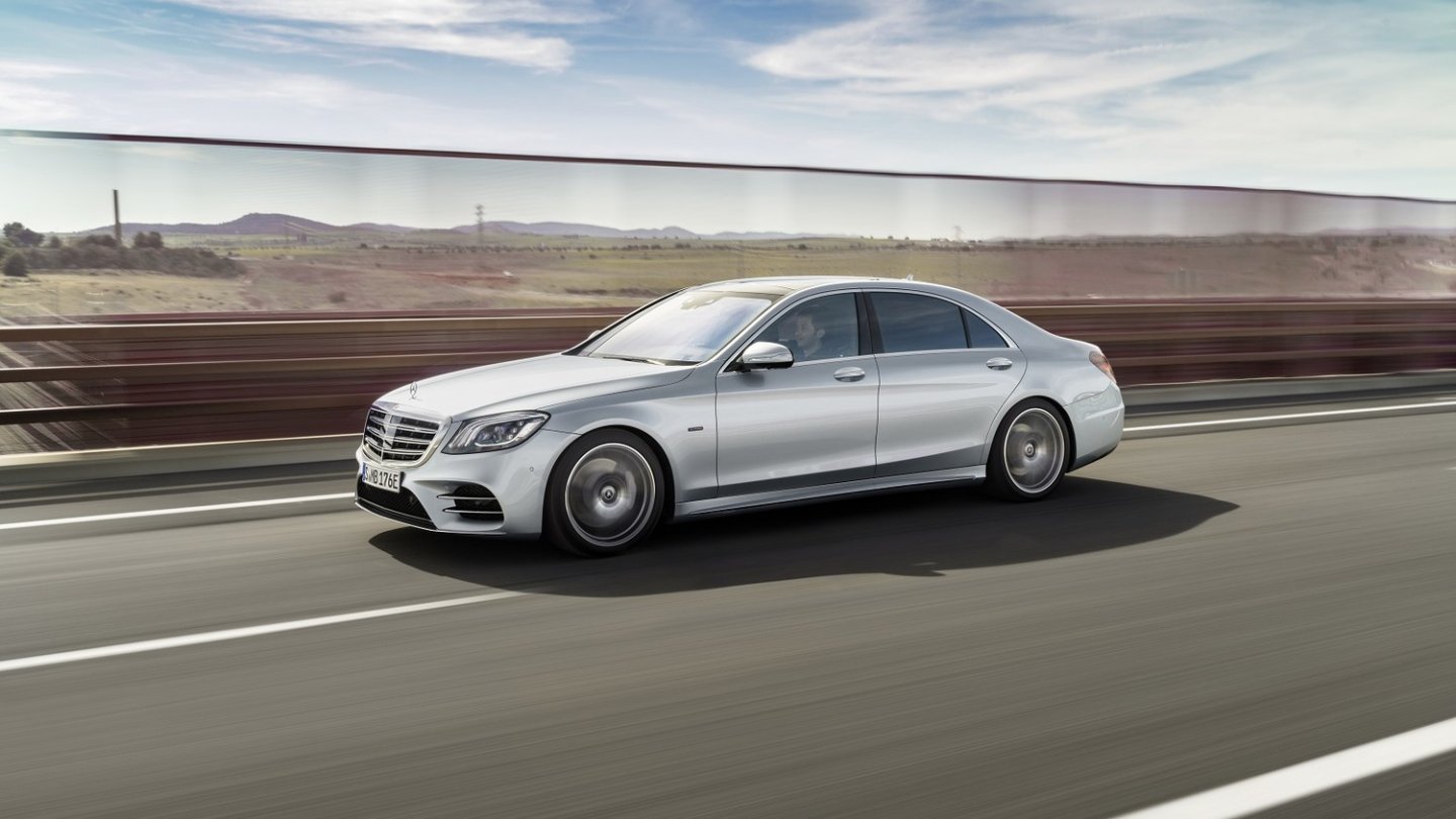 Der Mercedes S 560 e. Der Mercedes S 560 e.