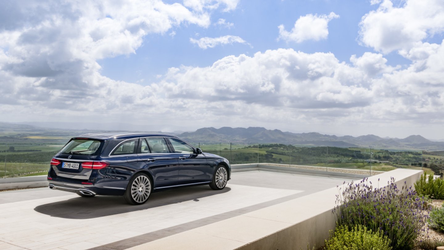 Schöne Aussichten: Das neue T-Modell wird für Mercedes Erfolge einfahren. Schöne Aussichten: Das neue T-Modell wird für Mercedes Erfolge einfahren.