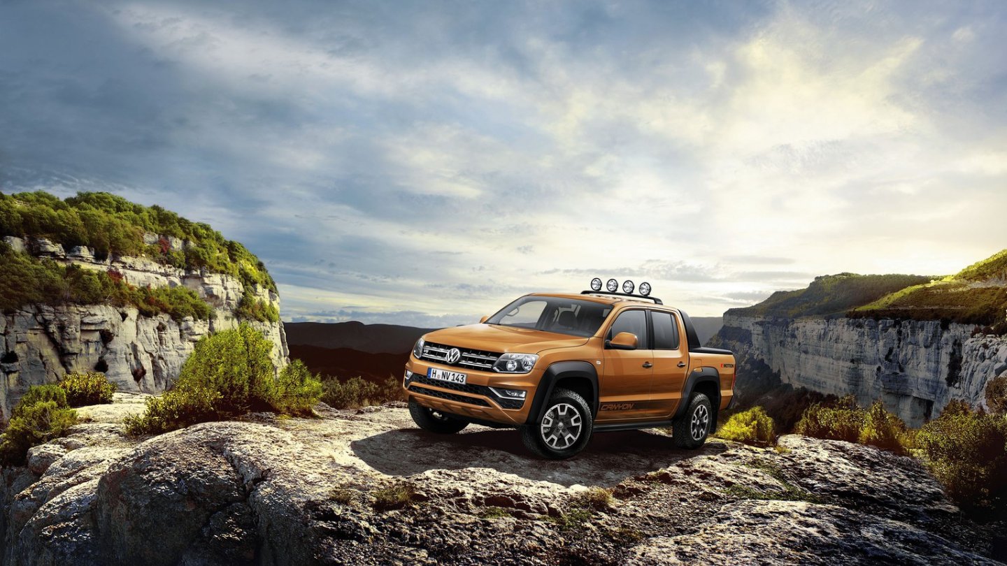 VW ist diesmal weit vorn dabei. Der Amarok bekam dieses Jahr bereits sein Facelift. VW ist diesmal weit vorn dabei. Der Amarok bekam dieses Jahr bereits sein Facelift.